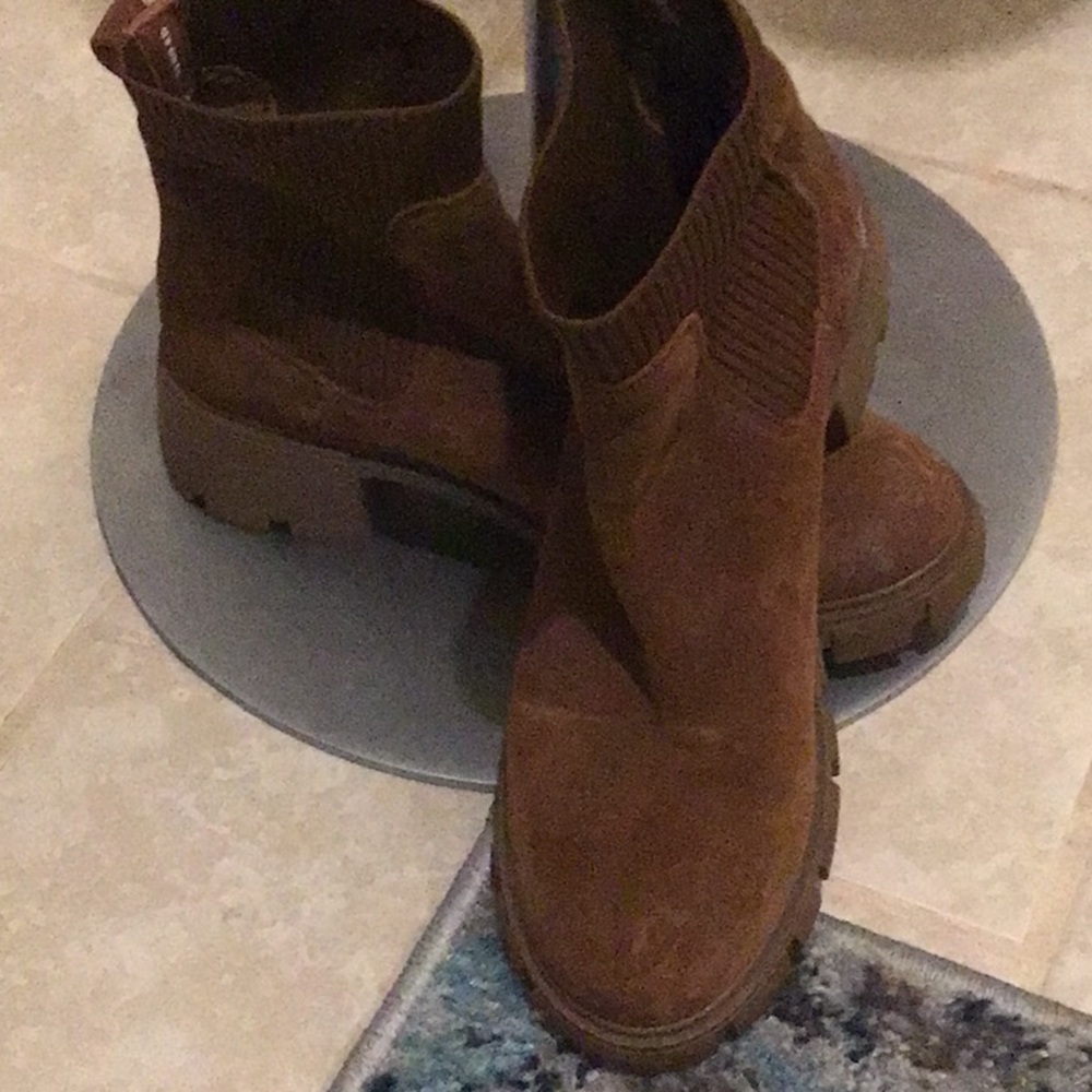 Steve Madden Women’s Brown Slip on Ankle Boots size 10